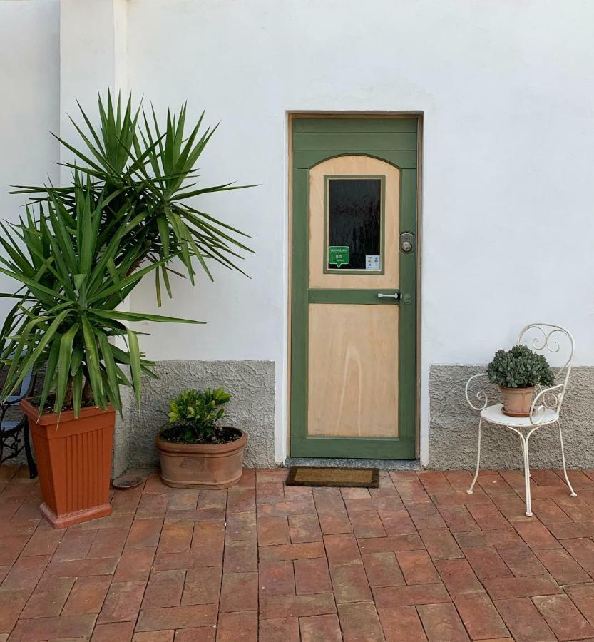 Hotel Borgo Dei Pescatori Lecco Exterior foto